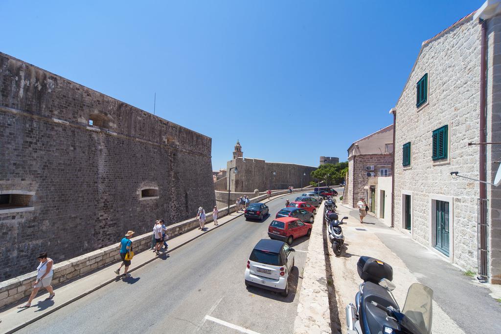 Ragusa City Walls Apartments ภายนอก รูปภาพ