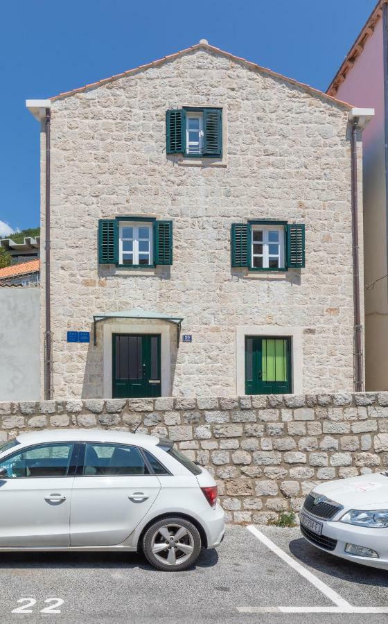 Ragusa City Walls Apartments ภายนอก รูปภาพ