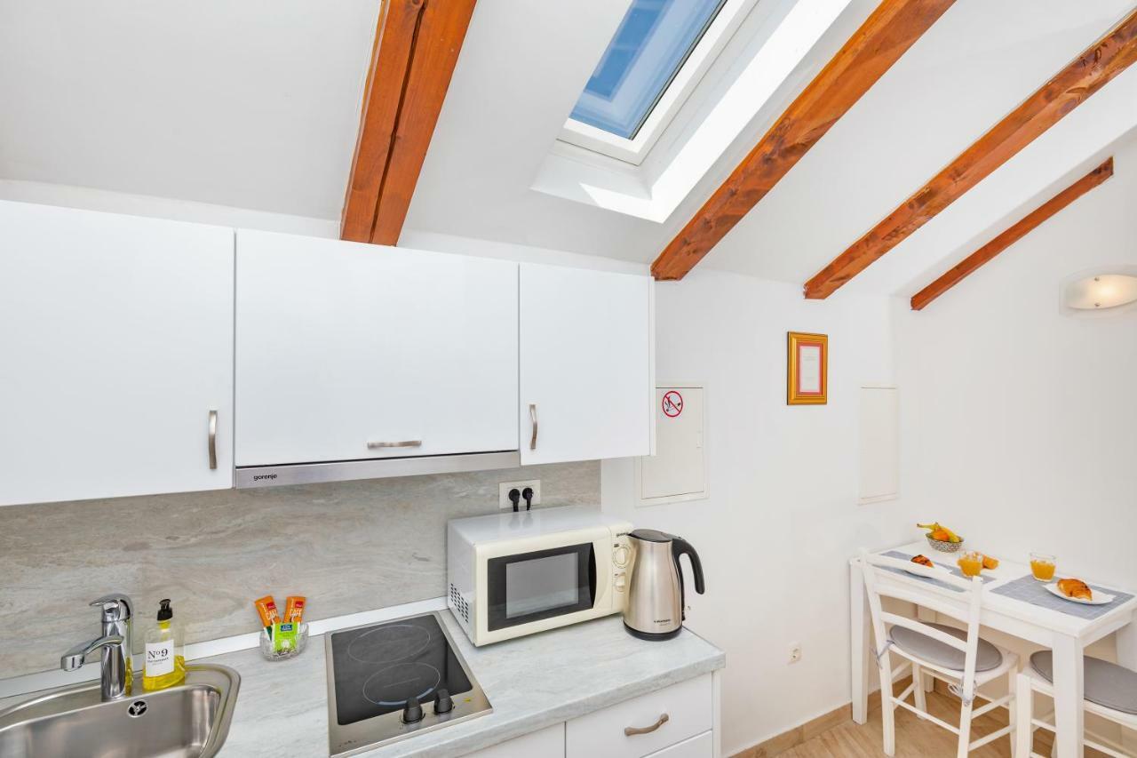 Ragusa City Walls Apartments ภายนอก รูปภาพ